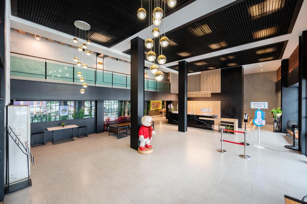 Loft Bangkok Hotel - SHA Extra Plus Bagian luar foto