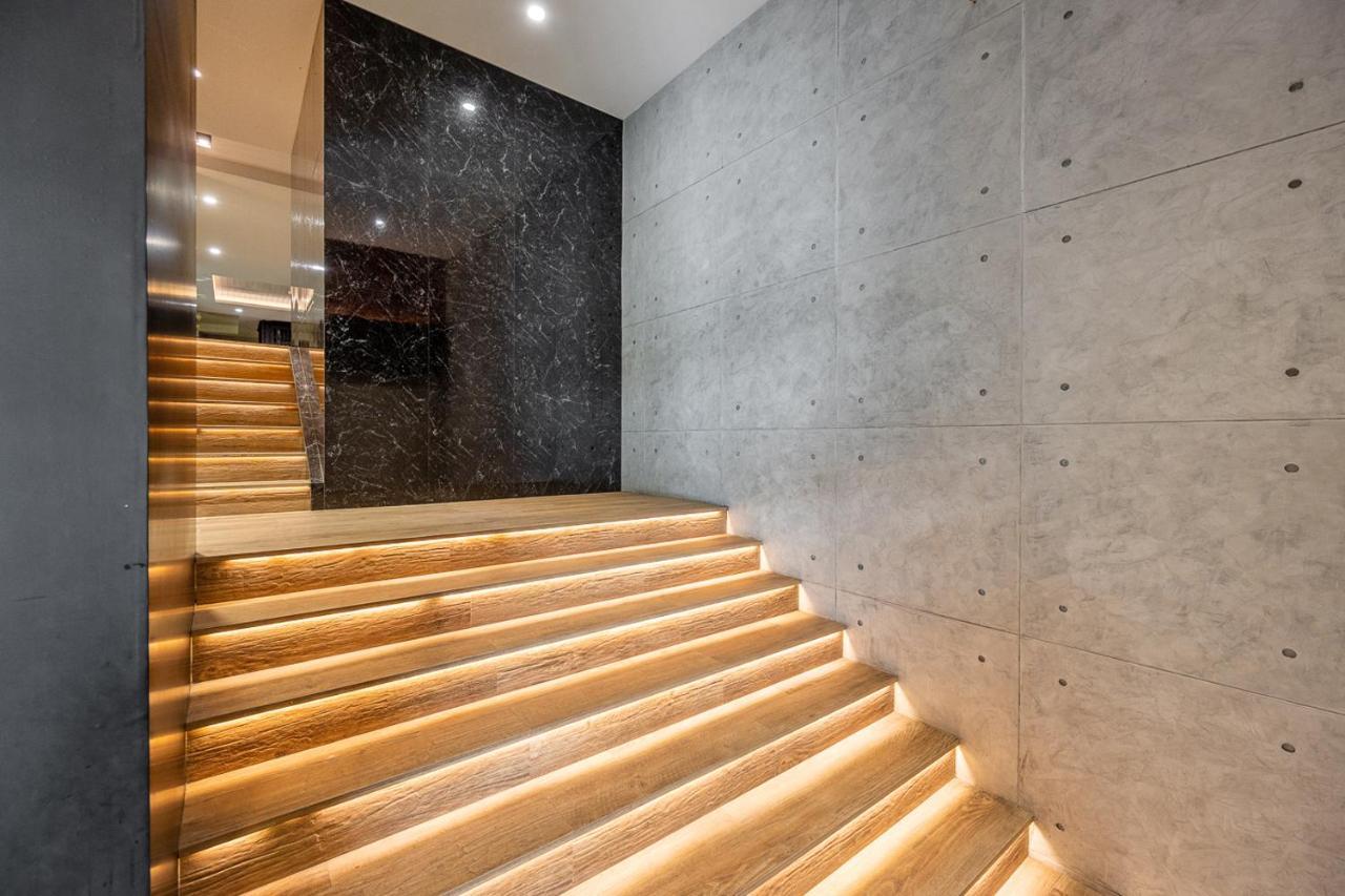 Loft Bangkok Hotel - SHA Extra Plus Bagian luar foto