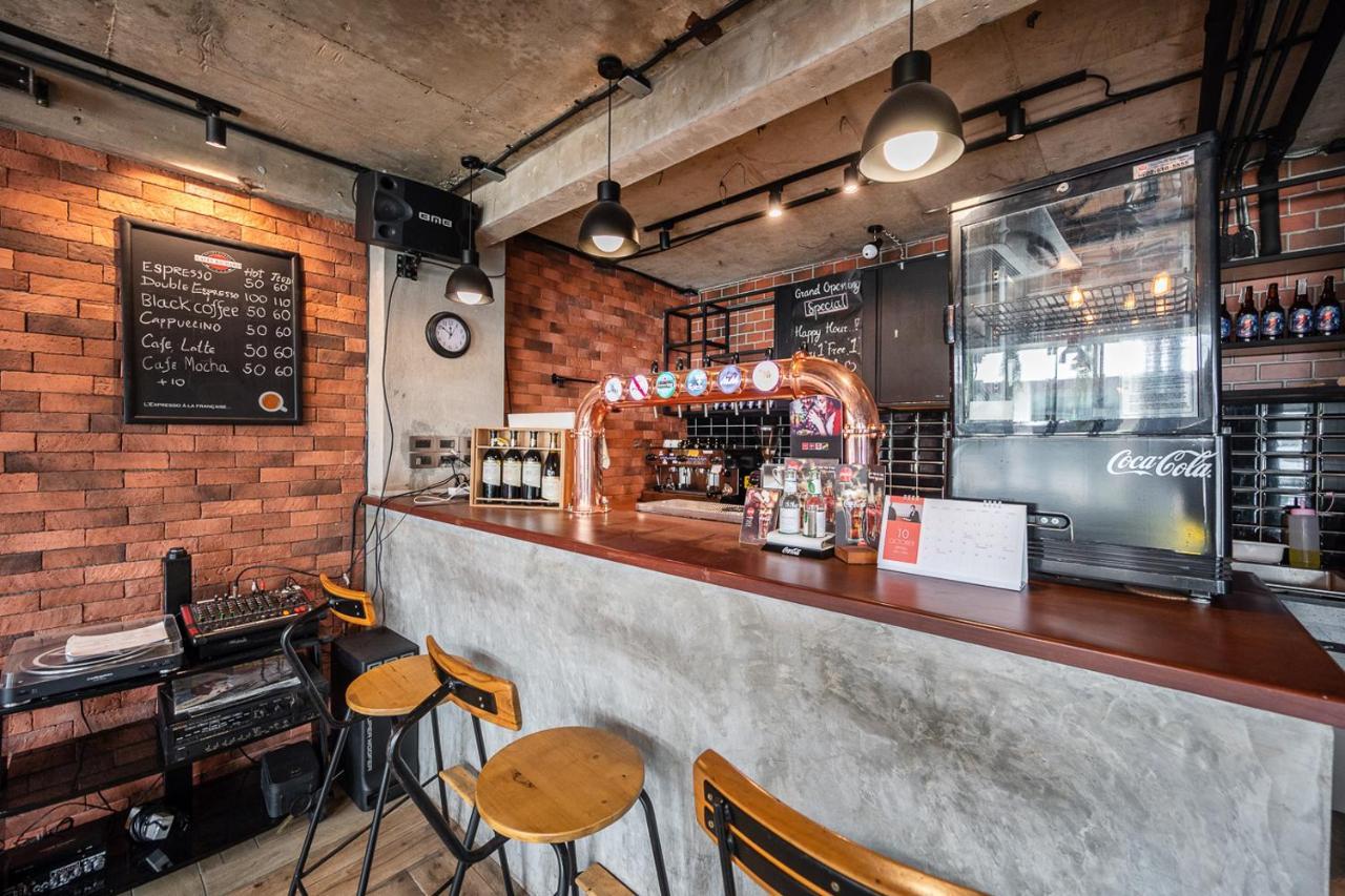 Loft Bangkok Hotel - SHA Extra Plus Bagian luar foto