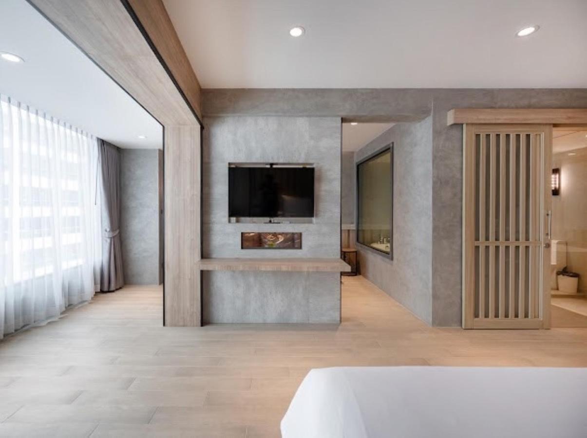 Loft Bangkok Hotel - SHA Extra Plus Bagian luar foto