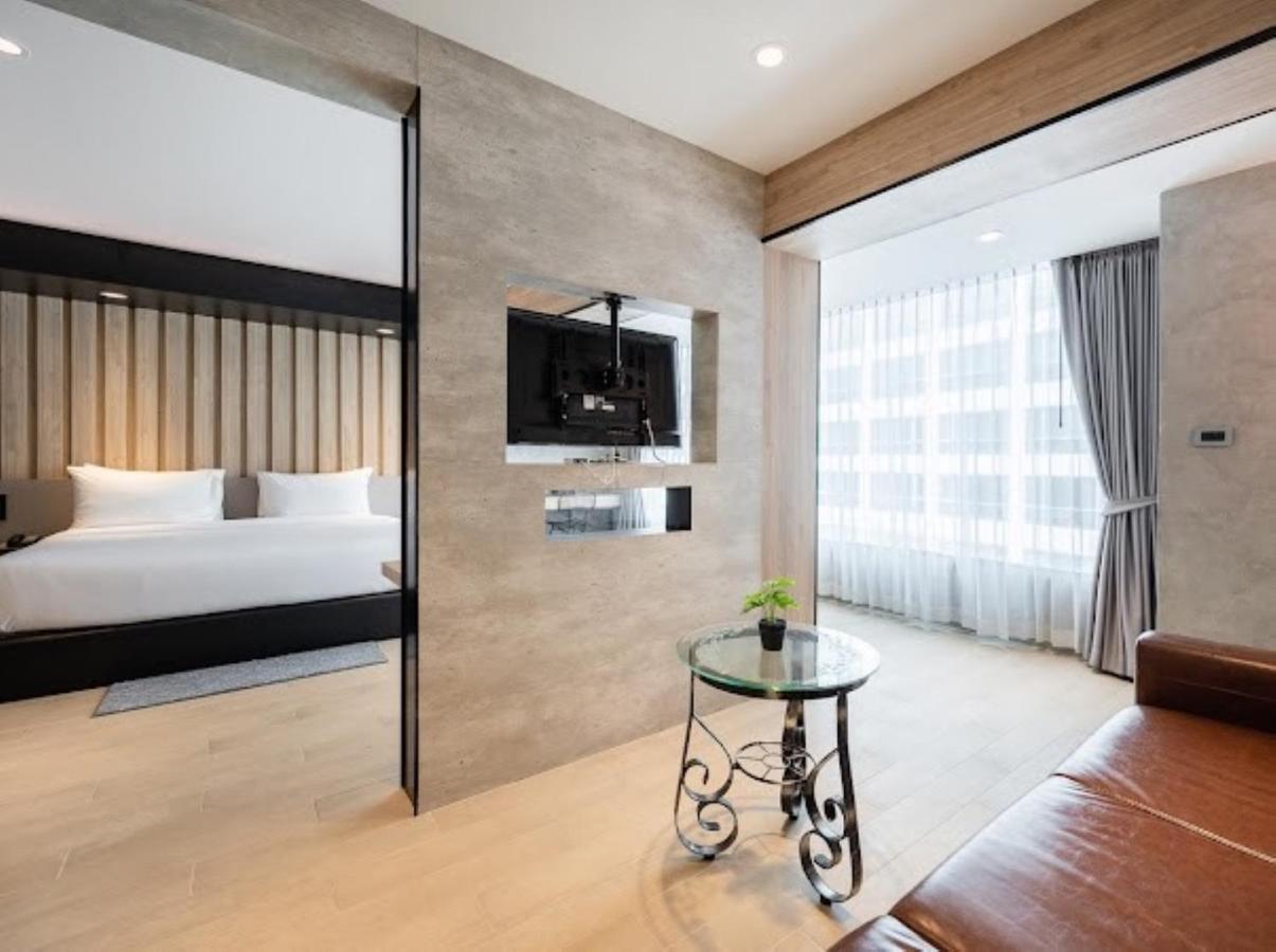 Loft Bangkok Hotel - SHA Extra Plus Bagian luar foto