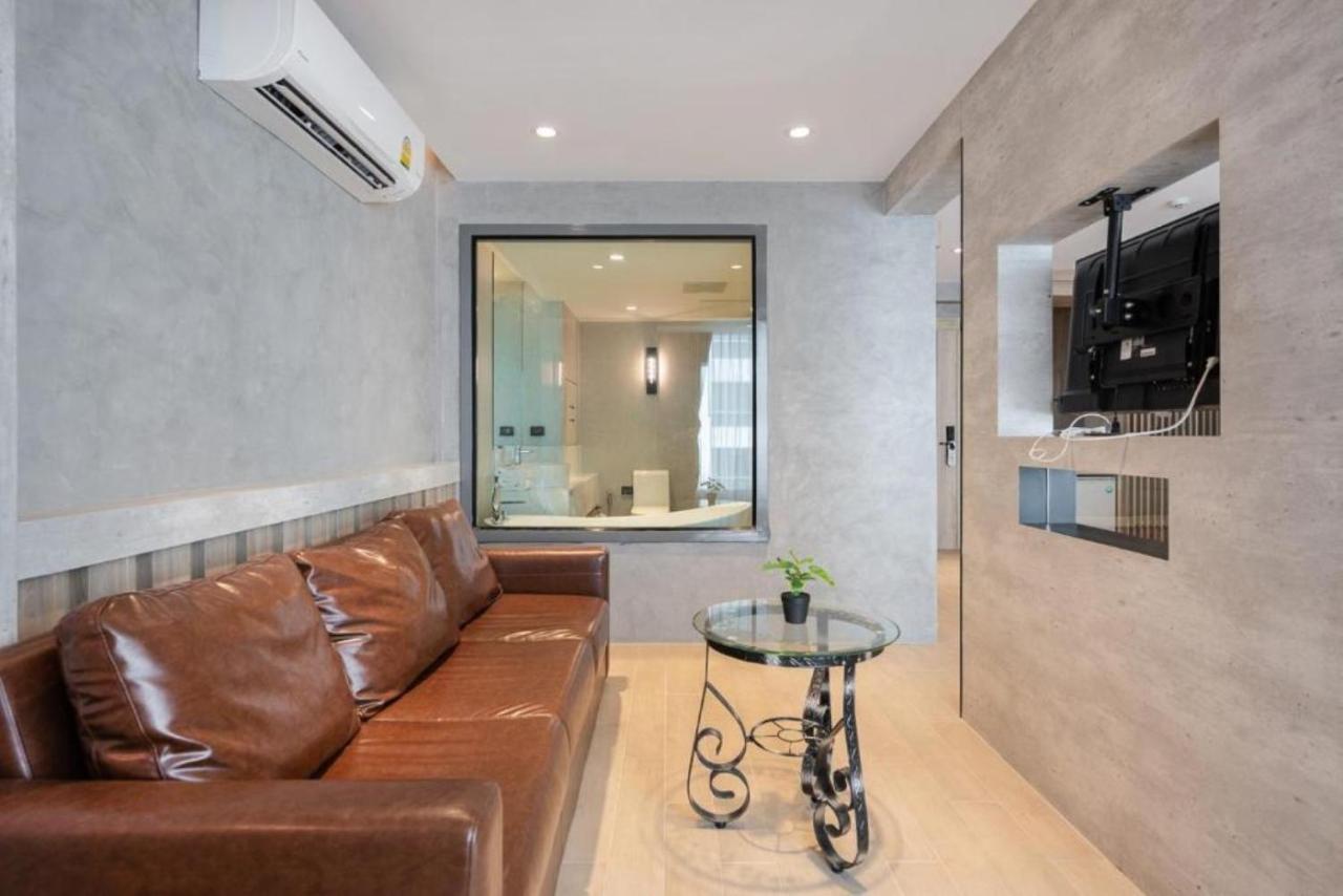Loft Bangkok Hotel - SHA Extra Plus Bagian luar foto