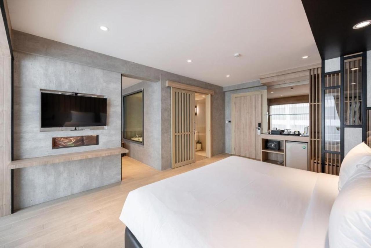 Loft Bangkok Hotel - SHA Extra Plus Bagian luar foto