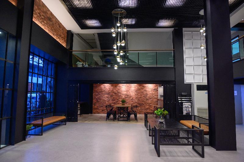 Loft Bangkok Hotel - SHA Extra Plus Bagian luar foto